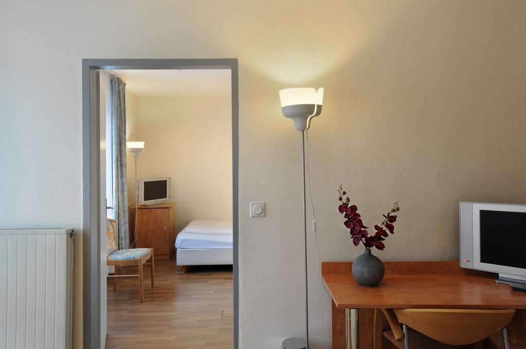 Fair Hotel Frankfurt - An Der Messe Fráncfort del Meno Habitación foto