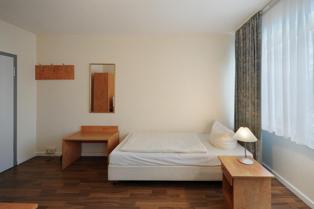 Fair Hotel Frankfurt - An Der Messe Fráncfort del Meno Habitación foto