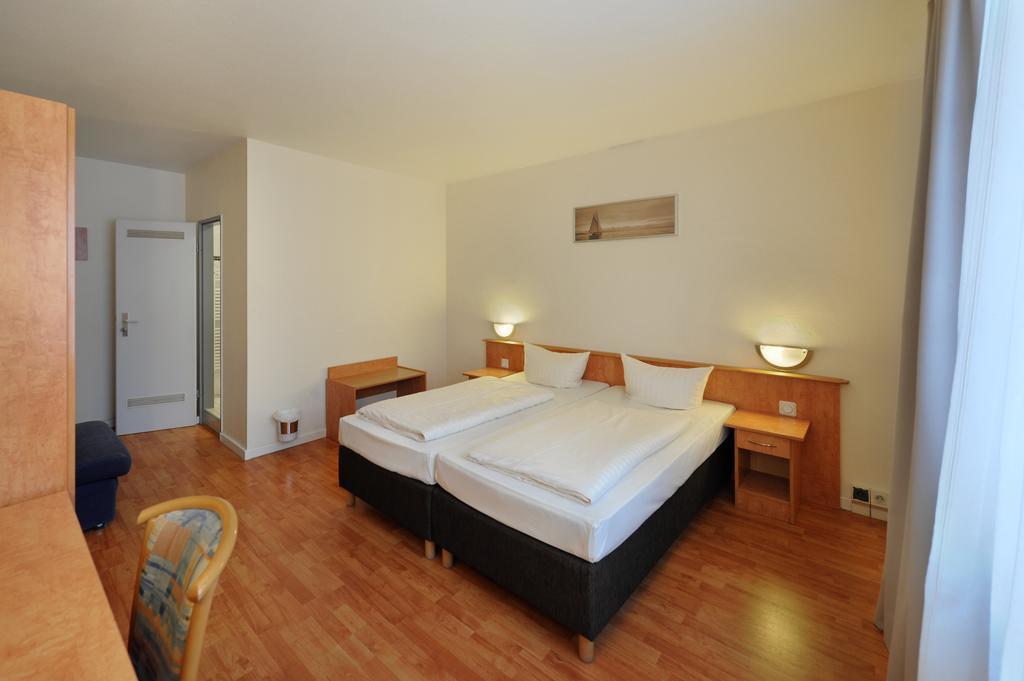 Fair Hotel Frankfurt - An Der Messe Fráncfort del Meno Habitación foto
