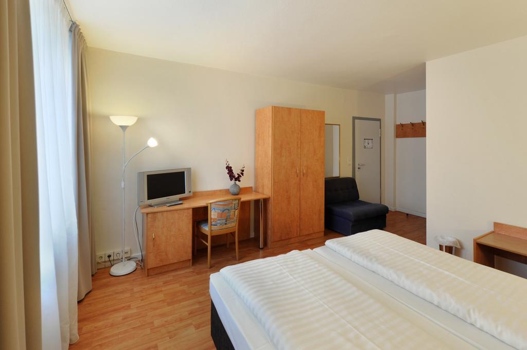 Fair Hotel Frankfurt - An Der Messe Fráncfort del Meno Habitación foto