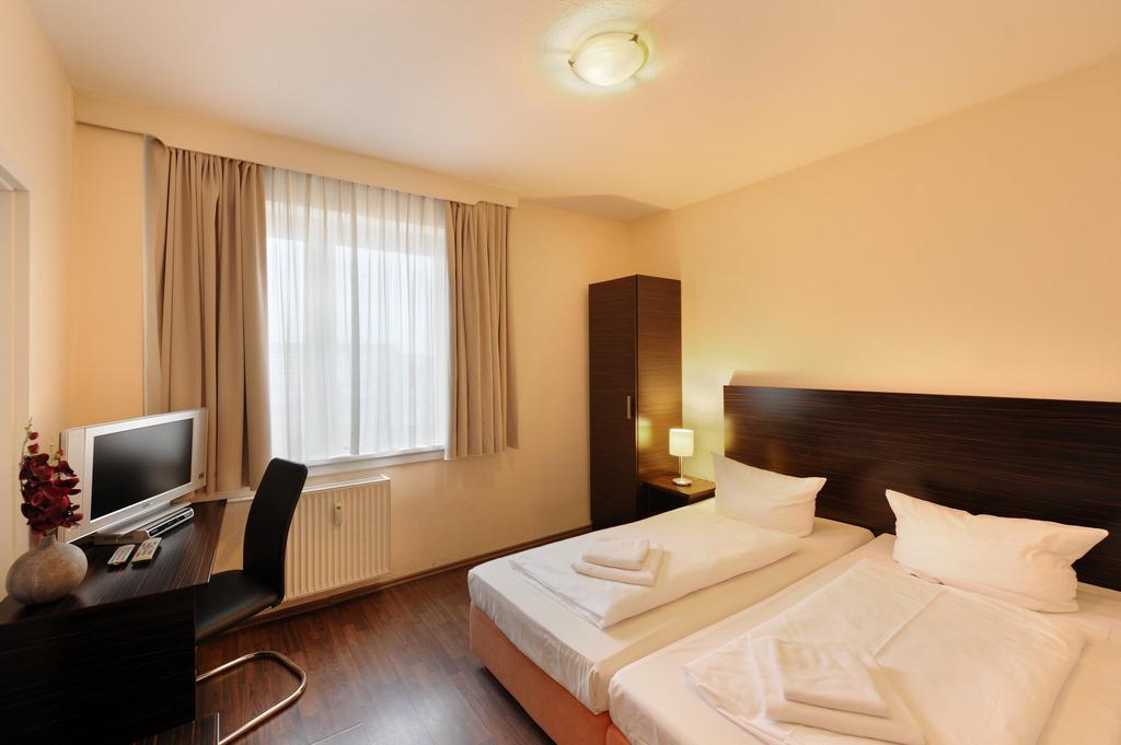Fair Hotel Frankfurt - An Der Messe Fráncfort del Meno Habitación foto