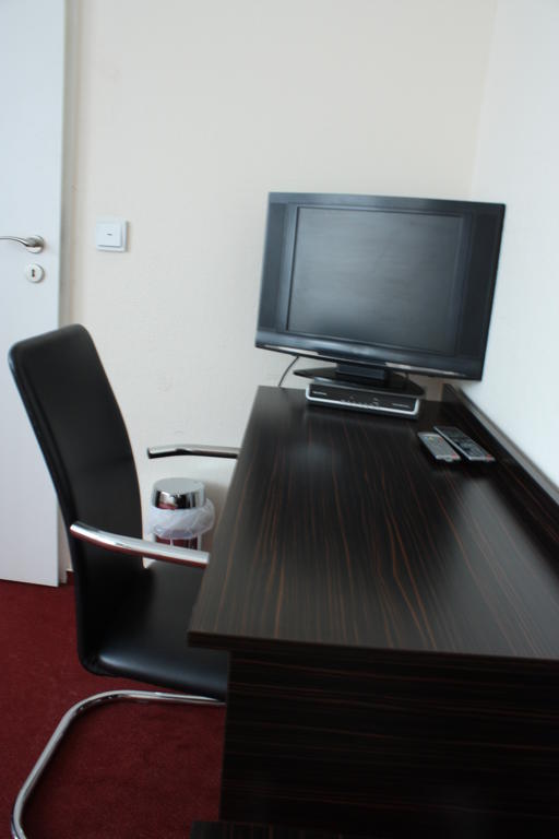Fair Hotel Frankfurt - An Der Messe Fráncfort del Meno Habitación foto