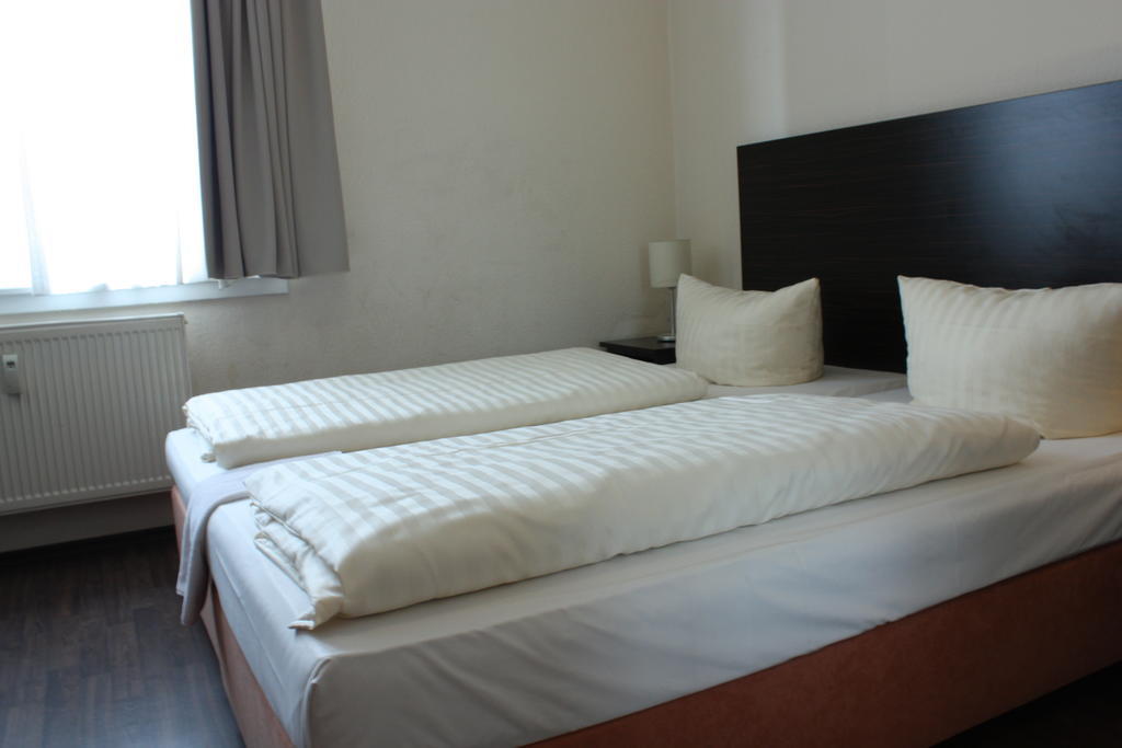 Fair Hotel Frankfurt - An Der Messe Fráncfort del Meno Habitación foto